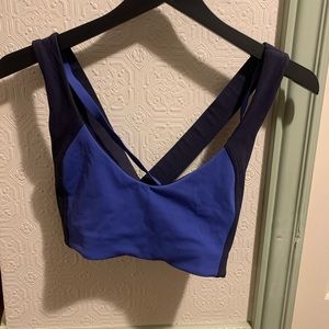 Lululemon bra size 8